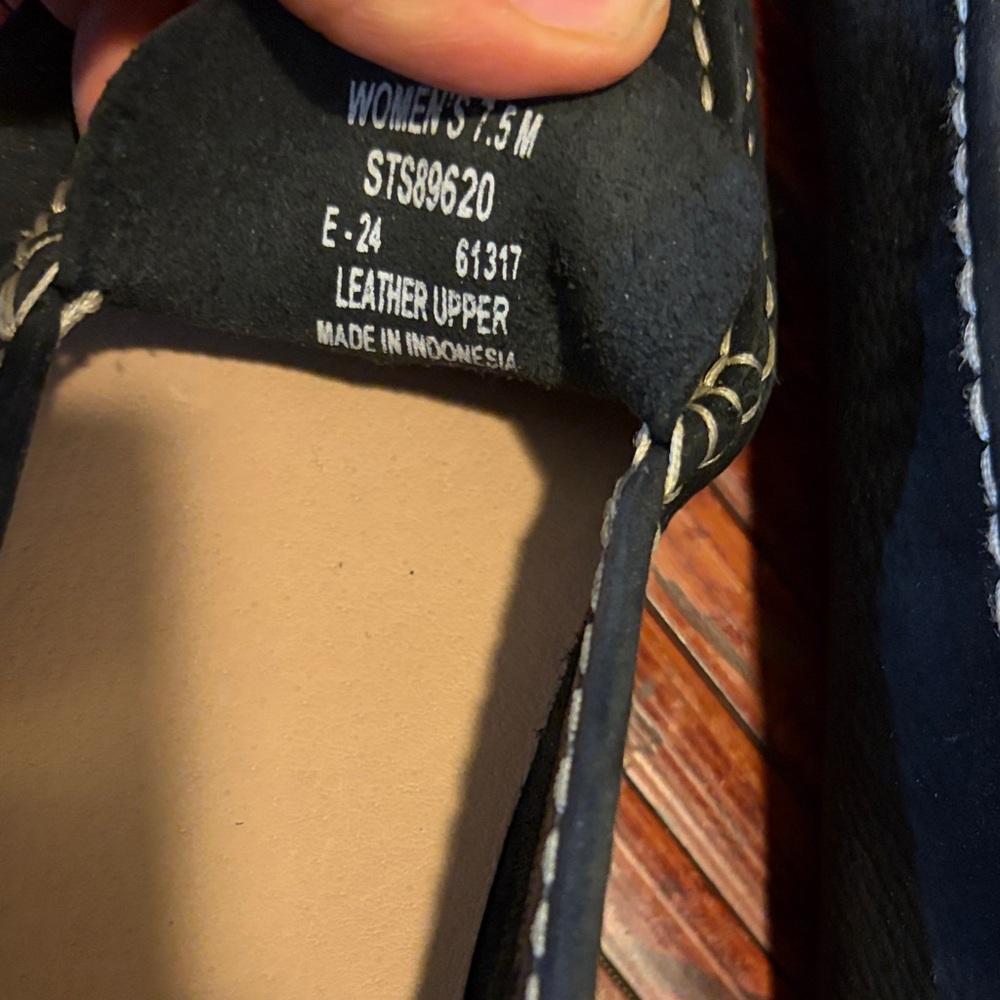 Like NEW Sperry Women's black Moccasins/Loafers - Picture 2 of 6